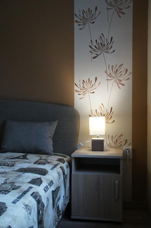 Fonix Apartman Daire Gyula Dış mekan fotoğraf